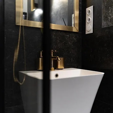 Z Jacuzzi Glamour Starowislna Apartman *