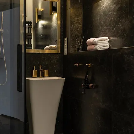 Z Jacuzzi Glamour Starowislna Apartman