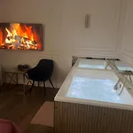 Z Jacuzzi Glamour Starowislna Apartment