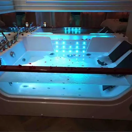Glamour Prywatne Jacuzzi Starowislna Krakov