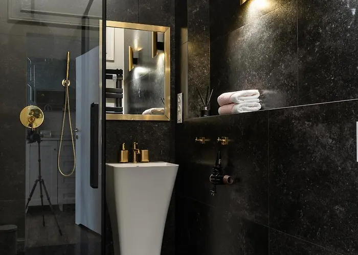 Z Jacuzzi Glamour Starowislna شقة كراكوفيا