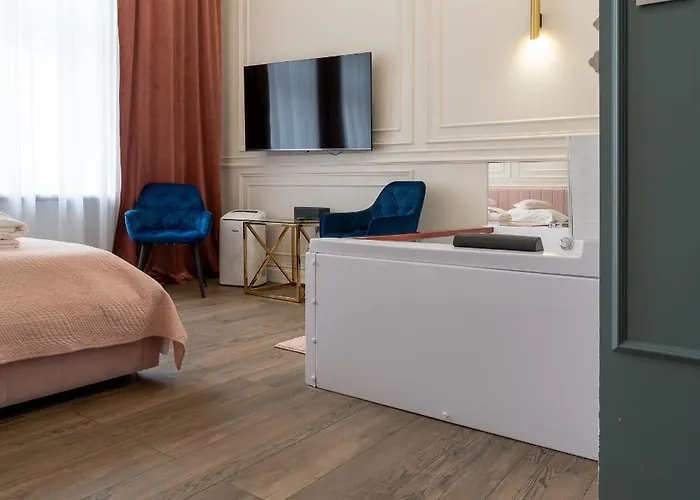 شقة Z Jacuzzi Glamour Starowislna