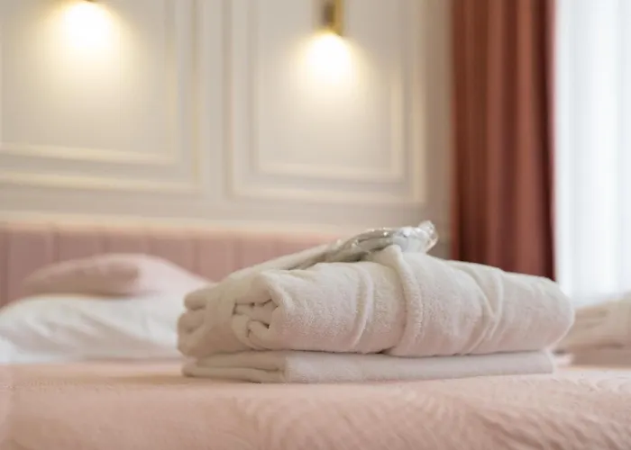 Z Jacuzzi Glamour Starowislna شقة كراكوفيا