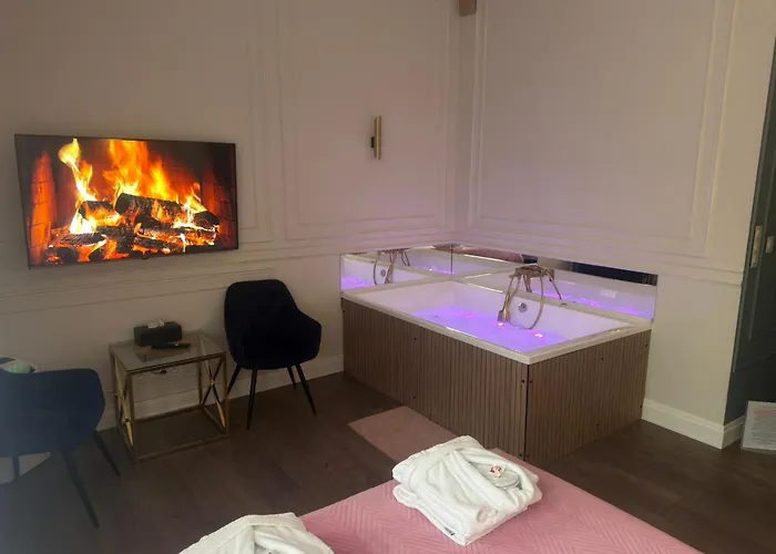 شقة Z Jacuzzi Glamour Starowislna *